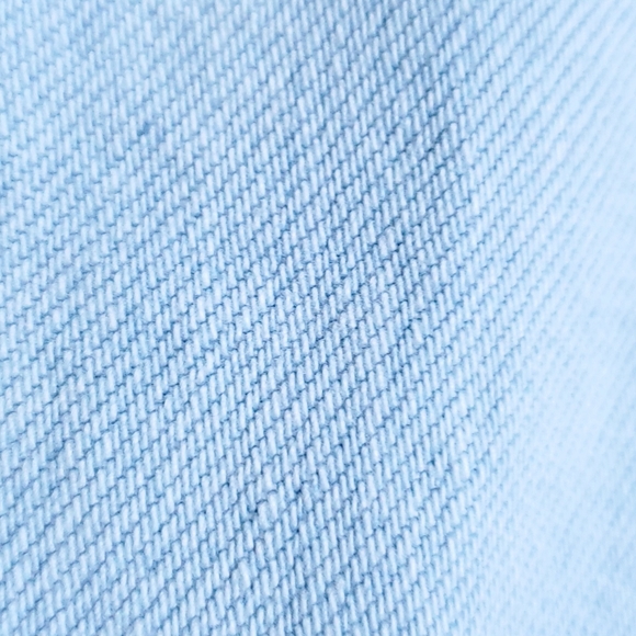 DL1961 Clara Bermuda Light Wash Frayed Bermuda Denim Shorts - Picture 9 of 16